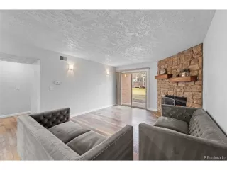 Photo #3: 4832708 Listing 