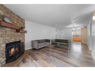 Photo #4: 4832708 Listing 