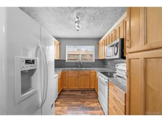 Photo #5: 4832708 Listing 