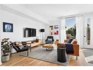 Photo #5: 4833714 Listing