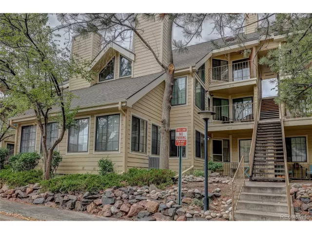 MLS: 4836519 Condo For Sale