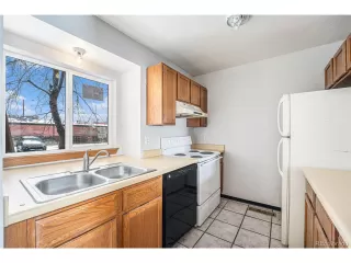 Photo #5: 4838259 Listing