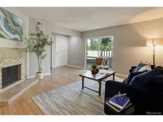 Photo #2: 4841817 Listing