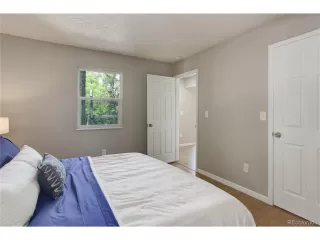 Photo #6: 4841817 Listing