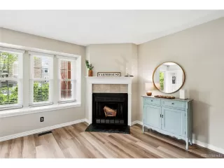 Photo #4: 4842748 Listing