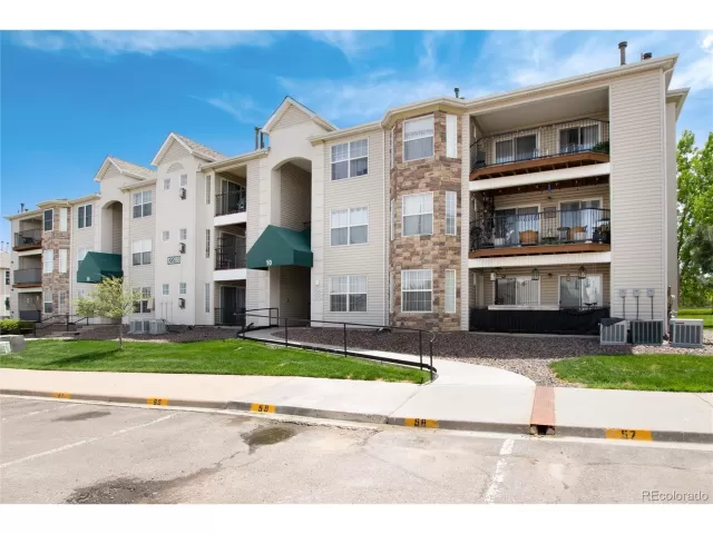 MLS: 4843397 Condo For Sale