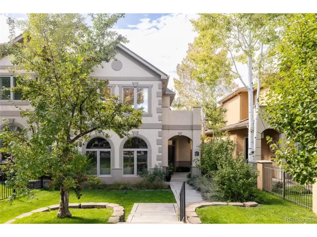 MLS: 4844413 Condo For Sale