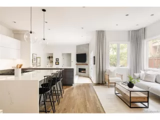 Photo #5: 4844413 Listing