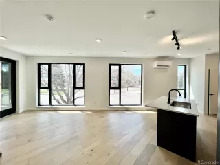 Photo #3: 4845186 Listing