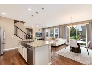 Photo #2: 4848388 Listing 