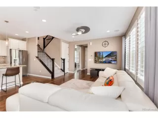 Photo #5: 4848388 Listing 