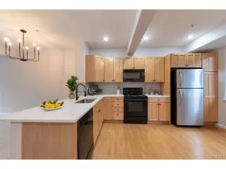 Photo #5: 4850197 Listing 