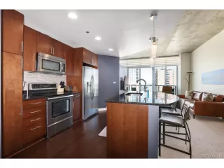 Photo #6: 4850857 Listing 