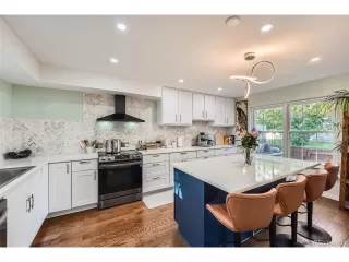 Photo #5: 4850979 Listing 