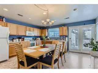 Photo #4: 4851124 Listing