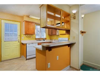 Photo #3: 4853376 Listing