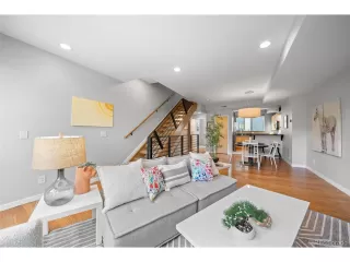 Photo #4: 4853805 Listing