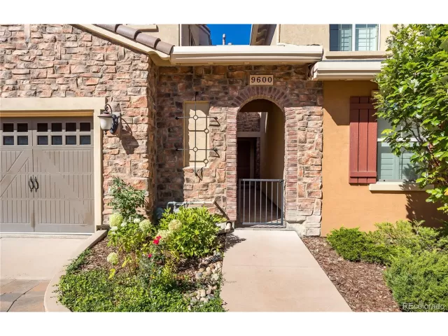 MLS: 4855126 Condo For Sale