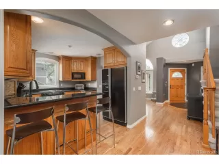 Photo #4: 4855244 Listing 