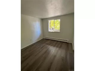 Photo #6: 4856256 Listing