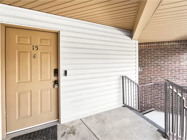 MLS: 4856352 Condo For Sale