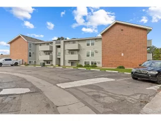 Photo #3: 4857738 Listing