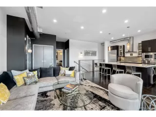 Photo #5: 4857823 Listing 