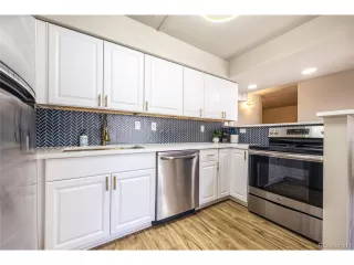 Photo #2: 4857875 Listing 