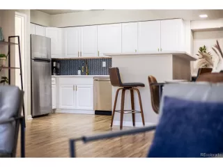 Photo #3: 4857875 Listing 