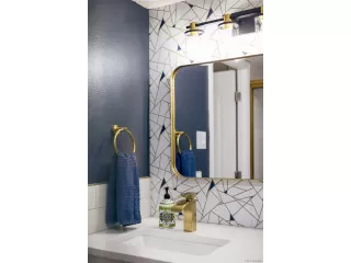 Photo #6: 4857875 Listing 