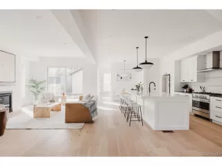 Photo #2: 4857936 Listing 