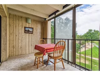 Photo #3: 4858302 Listing 