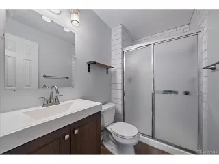 Photo #5: 4860945 Listing