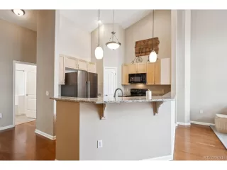 Photo #3: 4861289 Listing