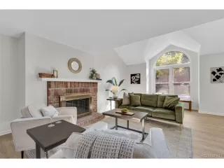 Photo #5: 4862132 Listing 