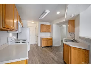 Photo #2: 4862968 Listing