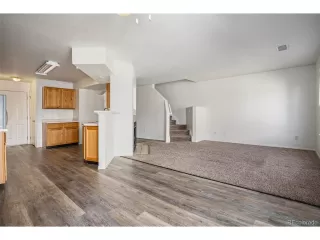 Photo #4: 4862968 Listing