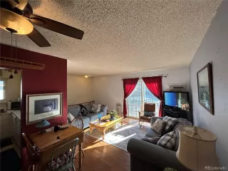 Photo #2: 4866949 Listing 