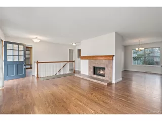 Photo #2: 4868668 Listing 