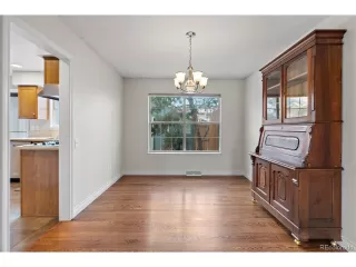 Photo #4: 4868668 Listing 