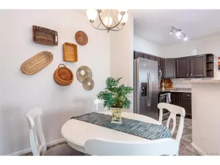 Photo #5: 4871131 Listing