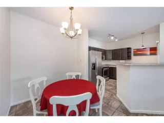 Photo #6: 4871131 Listing