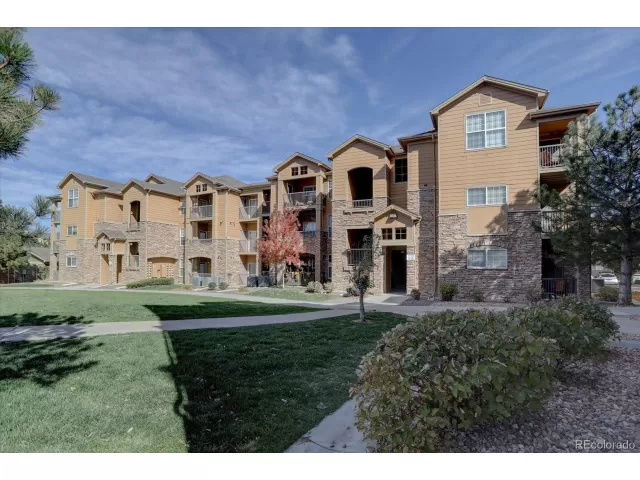 MLS: 4877220 Condo For Sale