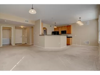 Photo #6: 4877220 Listing