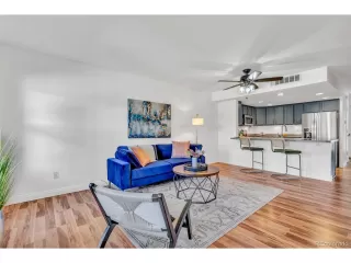 Photo #4: 4877681 Listing