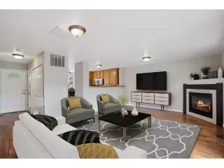 Photo #6: 4877799 Listing