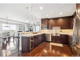 Photo #2: 4880070 Listing 