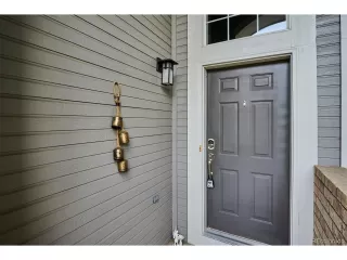 Photo #5: 4881163 Listing