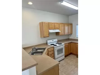 Photo #5: 4882331 Listing 