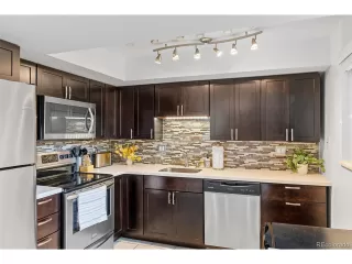 Photo #2: 4883097 Listing 